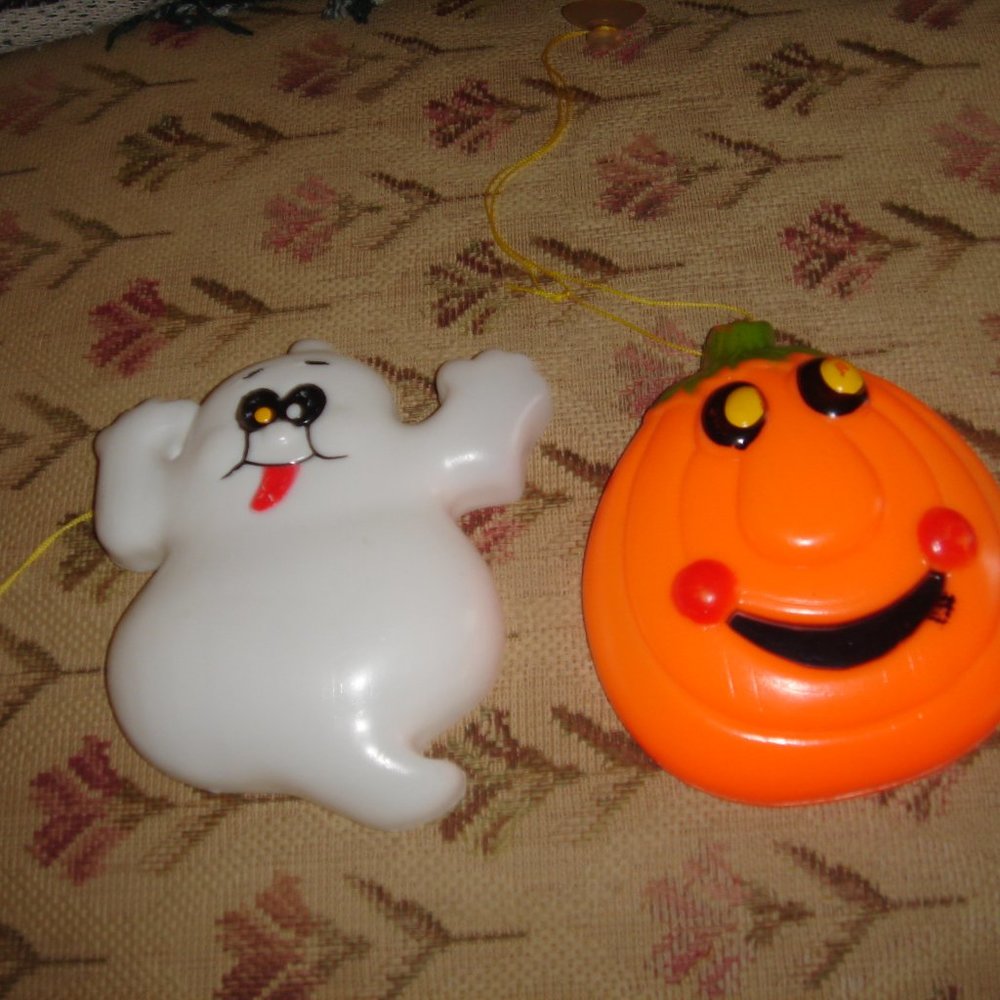 pair  window ghost & pumpkin